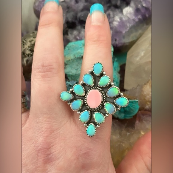 Pink queen conch aurora opal sterlin silver adjustable statement ring - Picture 6 of 12